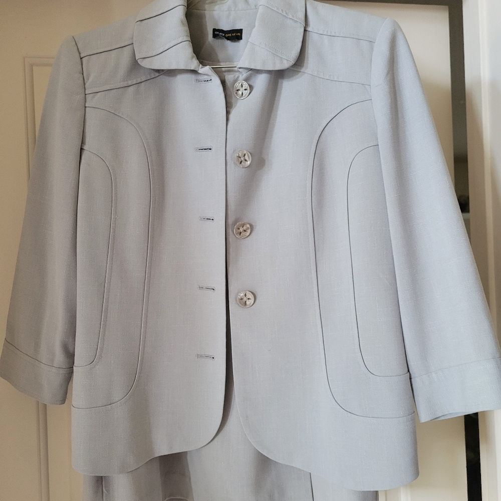 Grace Dane Lewis Grey 2pc skirt suit size 14